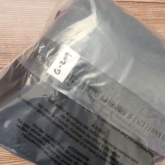 Skull Cashmere Sz XS Tyrone Sweater Top Cutout Slit Long Sleeve Black Goth Punk - Picture 11 of 11